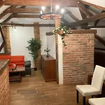 Apartamento Apartmanový Dům 13 Podkroví 1 *