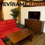 Apartmanový Dům 13 Podkroví 1 Apartamento Seč