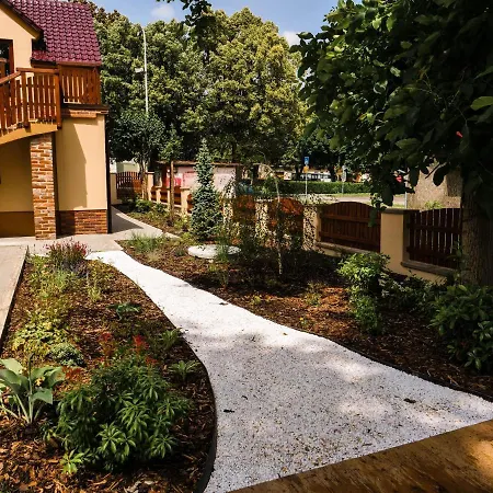 Apartamento Apartmanový Dům 13 Podkroví 1 *