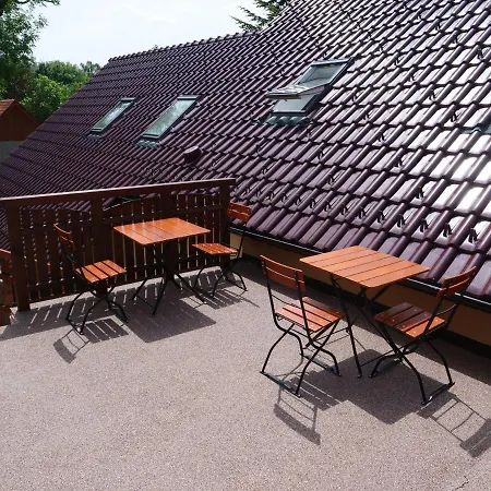 Apartment Apartmanovy Dum 13 Podkrovi 1 *