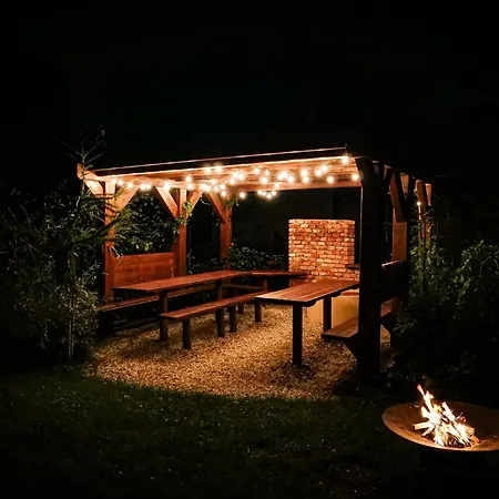 Apartamento Apartmanový Dům 13 Podkroví 1 *