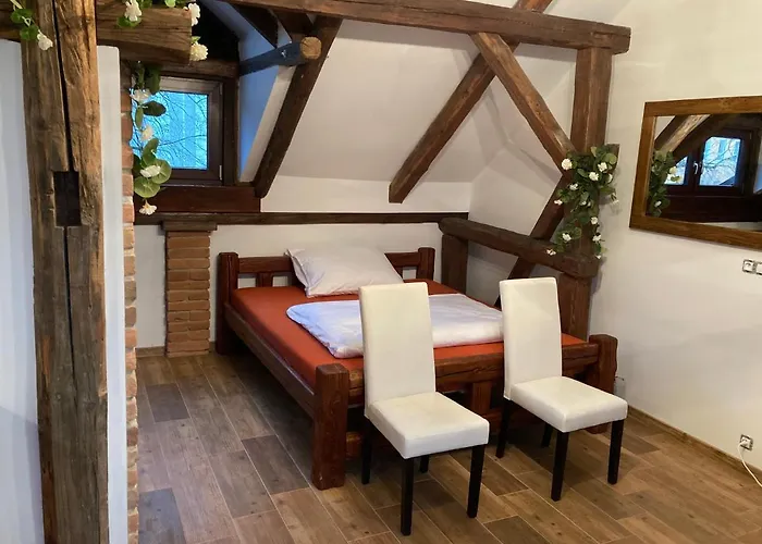 Apartmanový Dům 13 Podkroví 1 Seč