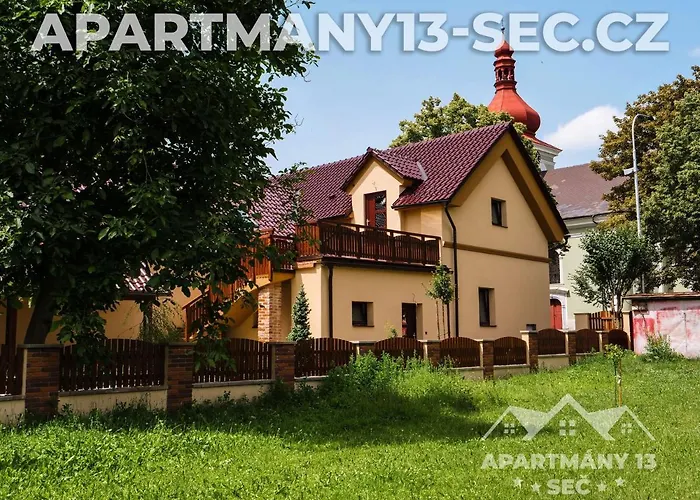 Appartement Apartmanovy Dum 13 Podkrovi 1