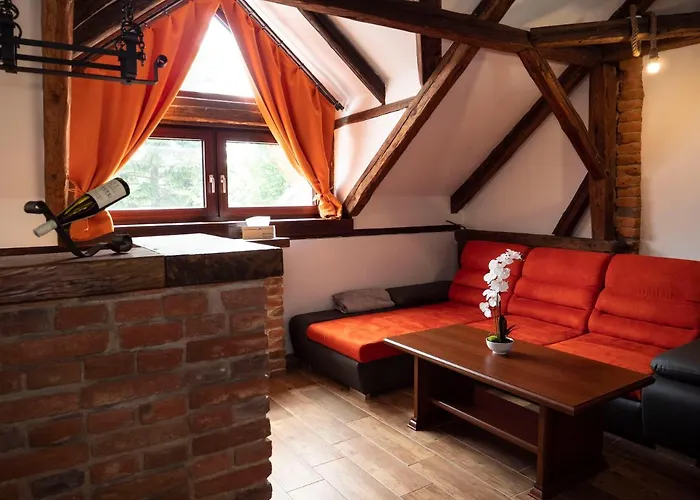 Apartmán Apartmanový Dům 13 Podkroví 1 *