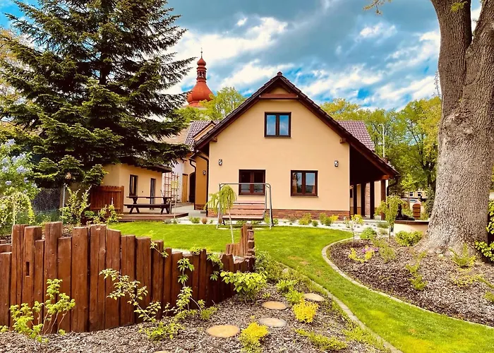 Apartmanovy Dum 13 Podkrovi 1 * Seč